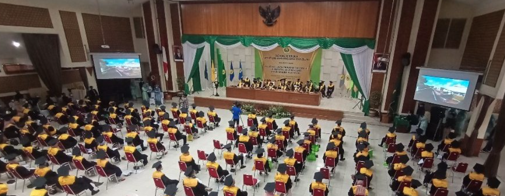 Read more about the article Wisuda XII Sarjana Universitas Bale Bandung Lulusan Tahun Akademik 2019/2020